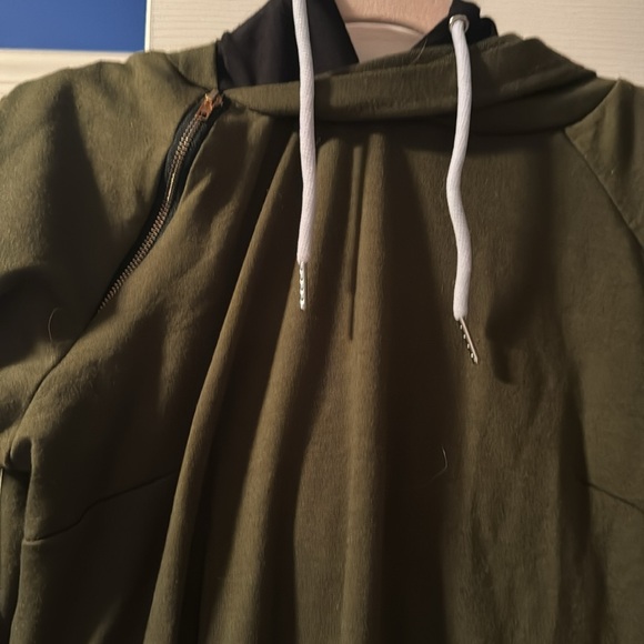 Olive green sweater dress hoodie - Picture 2 of 3